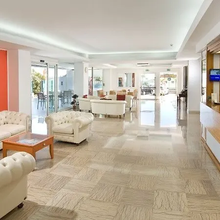 Hotel Strand 3* Ριτσιόνε